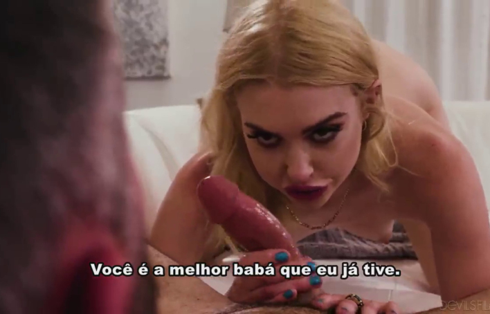 Babá loira se entregou ao patrão durante a entrevista — Sexo com empregada legendado