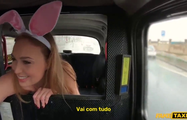 Anal legendado coelhinha safada ficou com taxista