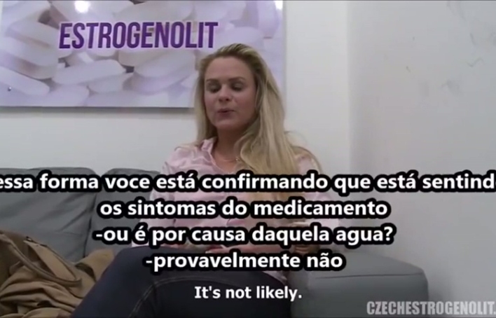 Coroa safada toma remedio e se entrega – Sexo com médico legendado