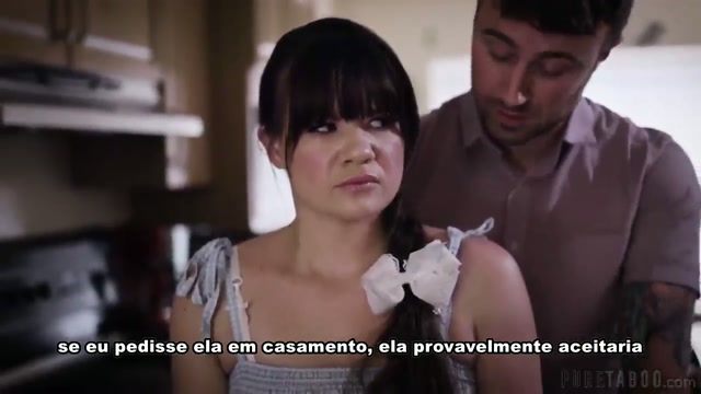 Garota transa com namorado da mãe para se livrar – Incesto Legendado