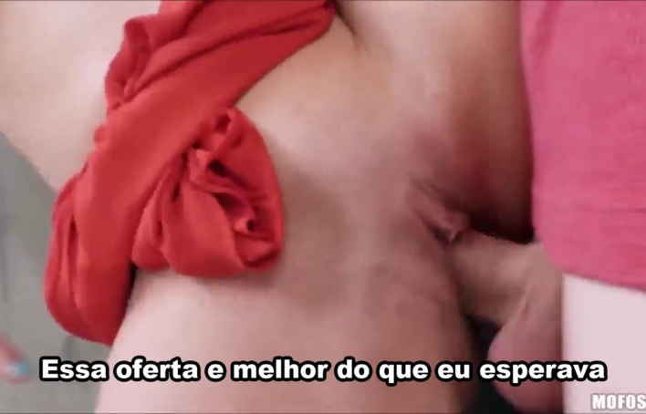 Gatinha precisou de dinheiro e aceitou uma proposta safada – Mofos Legendado