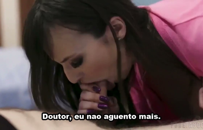Gravida safada se entrega ao medico – Sexo com médico legendado