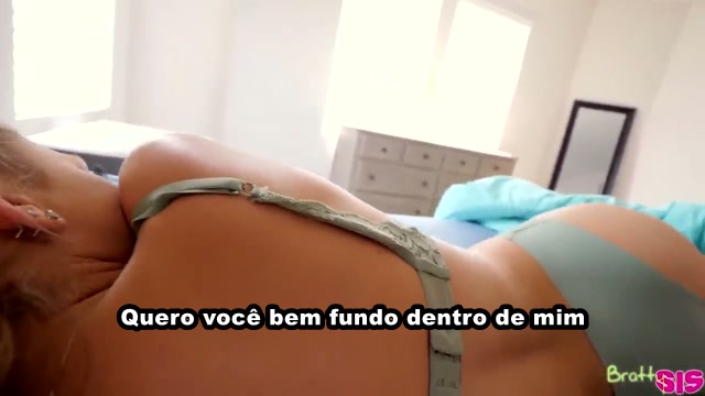 Irmã pede gozada bem fundo