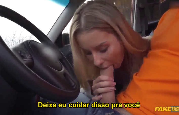 Loira surpreendeu o instrutor sozinho no carro — Fake Driving School legendado