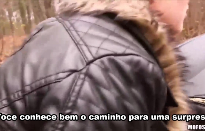 Morena linda aproveitou a carona com um estranho – Mofos Legendado