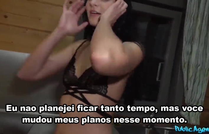 Mulher encontrou uma aventura fora do roteiro antes de ir embora – Public Agent Legendado