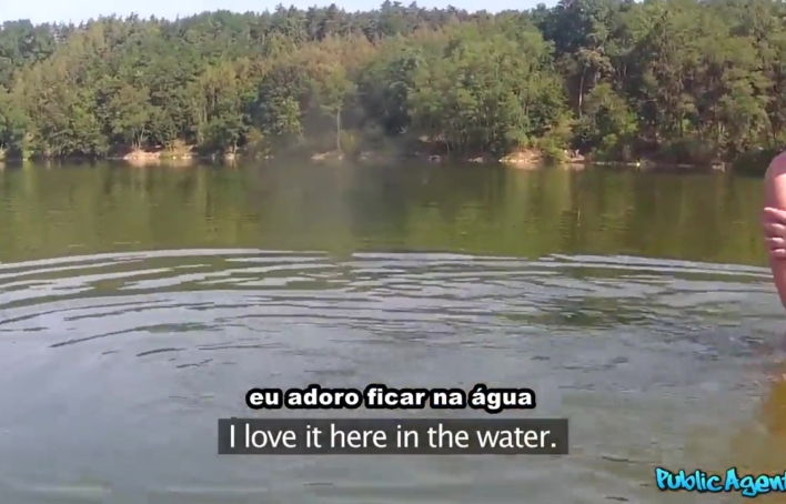 Mulher encontrou uma aventura fora do roteiro num momento que marcou sua noite – Public Agent Legendado